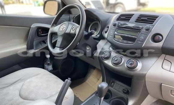 Acheter Occasion Voiture Toyota RAV4 Rouge à Luanda, Province de Luanda Acheter Occasion Voiture Toyota RAV4 Rouge à Luanda, Province de Luanda