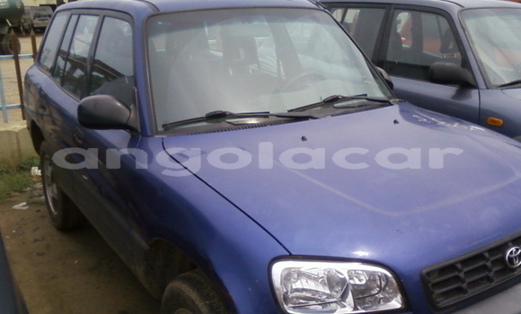 Buy Used Toyota RAV4 Blue Car in Malanje in Malanje Province Buy Used Toyota RAV4 Blue Car in Malanje in Malanje Province