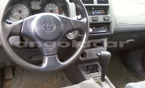 Acheter Occasion Voiture Toyota RAV4 Bleu à Malanje, Malanje Province Acheter Occasion Voiture Toyota RAV4 Bleu à Malanje, Malanje Province