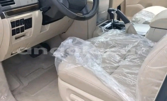 Acheter Occasion Voiture Toyota Land Cruiser Prado Blanc à Luanda, Province de Luanda Acheter Occasion Voiture Toyota Land Cruiser Prado Blanc à Luanda, Province de Luanda
