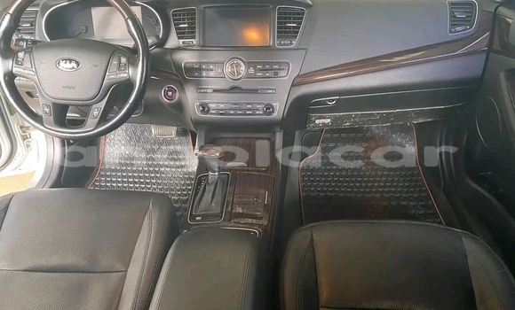 Acheter Occasion Voiture Kia K7 Autre à Luena, Moxico Acheter Occasion Voiture Kia K7 Autre à Luena, Moxico