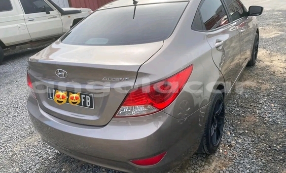 Comprar Usado Hyundai Accent Outro Carro em Luena em Moxico Comprar Usado Hyundai Accent Outro Carro em Luena em Moxico