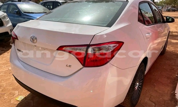 Acheter Occasion Voiture Toyota Corolla Blanc à Lubango, Huila Acheter Occasion Voiture Toyota Corolla Blanc à Lubango, Huila