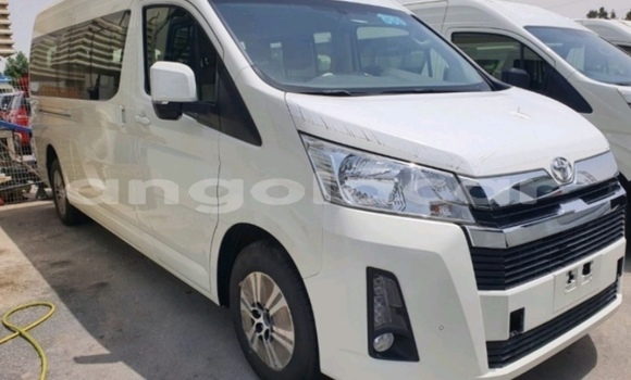 Buy Used Toyota Hiace White Car in Luena in Moxico Buy Used Toyota Hiace White Car in Luena in Moxico