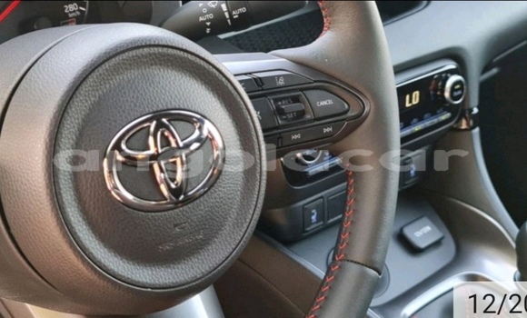 Comprar Usado Toyota Yaris Vermelho Carro em Luena em Moxico Comprar Usado Toyota Yaris Vermelho Carro em Luena em Moxico