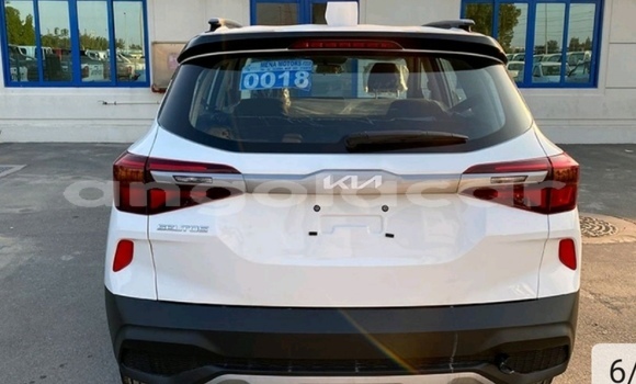 Comprar Usado Kia Sephia Branco Carro em Luena em Moxico Comprar Usado Kia Sephia Branco Carro em Luena em Moxico