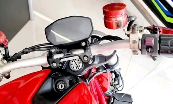 Acheter Neuf Moto KTM Duke Rouge à Luanda, Province de Luanda Acheter Neuf Moto KTM Duke Rouge à Luanda, Province de Luanda