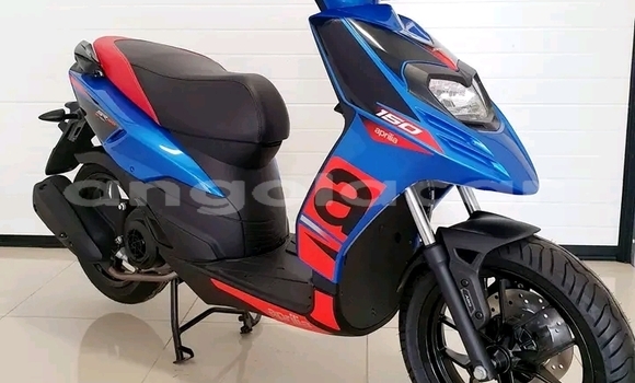 Comprar Usado Aprilia RS Azul Moto em Luanda em Luanda Province
