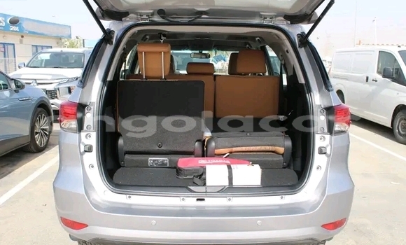 Comprar Usado Toyota Fortuner Prata Carro em Luanda em Luanda Province Comprar Usado Toyota Fortuner Prata Carro em Luanda em Luanda Province