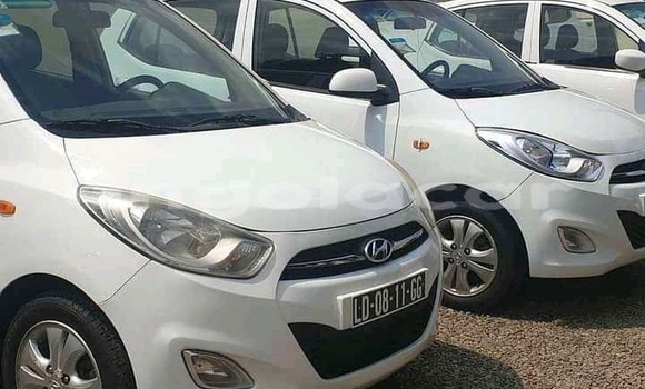 Comprar Usado Hyundai i10 Branco Carro em Luanda em Luanda Province Comprar Usado Hyundai i10 Branco Carro em Luanda em Luanda Province