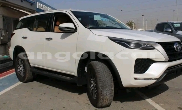 Comprar Usado Toyota Fortuner Branco Carro em Luanda em Luanda Province Comprar Usado Toyota Fortuner Branco Carro em Luanda em Luanda Province