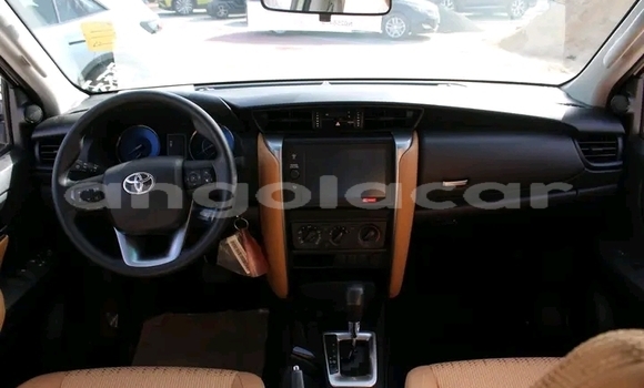 Comprar Usado Toyota Fortuner Branco Carro em Luanda em Luanda Province Comprar Usado Toyota Fortuner Branco Carro em Luanda em Luanda Province