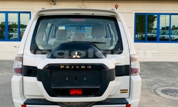 Buy Used Mitsubishi Pajero Sport White Car in Luena in Moxico Buy Used Mitsubishi Pajero Sport White Car in Luena in Moxico