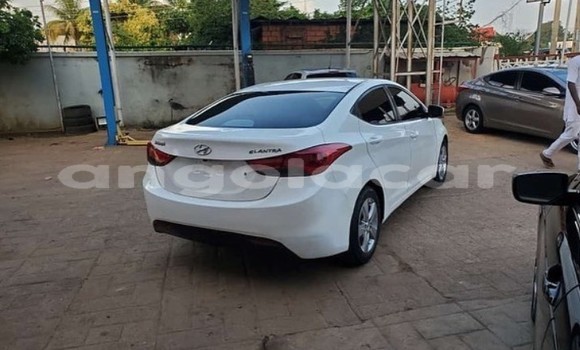 Acheter Occasion Voiture Hyundai Elantra Blanc à Luanda, Province de Luanda Acheter Occasion Voiture Hyundai Elantra Blanc à Luanda, Province de Luanda