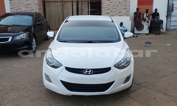 Buy Used Hyundai Elantra White Car in Luanda in Luanda Province Buy Used Hyundai Elantra White Car in Luanda in Luanda Province