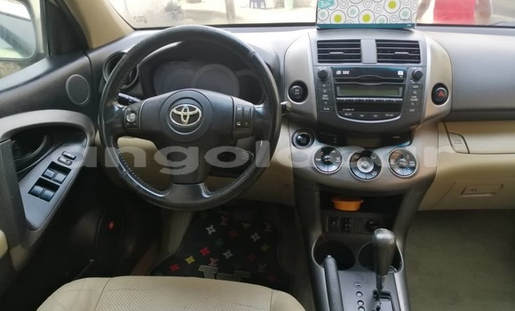 Comprar Usado Toyota RAV4 Prata Carro em Luanda em Luanda Province Comprar Usado Toyota RAV4 Prata Carro em Luanda em Luanda Province