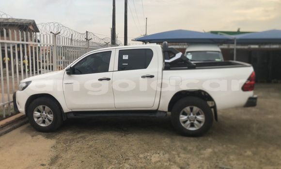 Buy Used Toyota Hilux White Car in Luanda in Luanda Province Buy Used Toyota Hilux White Car in Luanda in Luanda Province