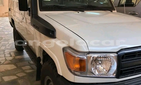 Acheter Occasion Voiture Toyota Land Cruiser Blanc à Luanda, Province de Luanda