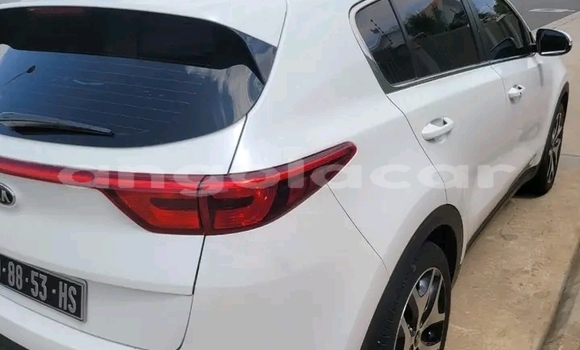 Buy Used Kia Sportage White Car in Luanda in Luanda Province Buy Used Kia Sportage White Car in Luanda in Luanda Province