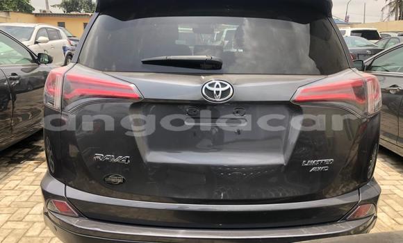 Comprar Usado Toyota RAV4 Prata Carro em Luanda em Luanda Province Comprar Usado Toyota RAV4 Prata Carro em Luanda em Luanda Province