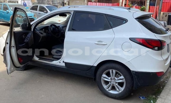 Buy Used Hyundai Tucson White Car in Luanda in Luanda Province Buy Used Hyundai Tucson White Car in Luanda in Luanda Province