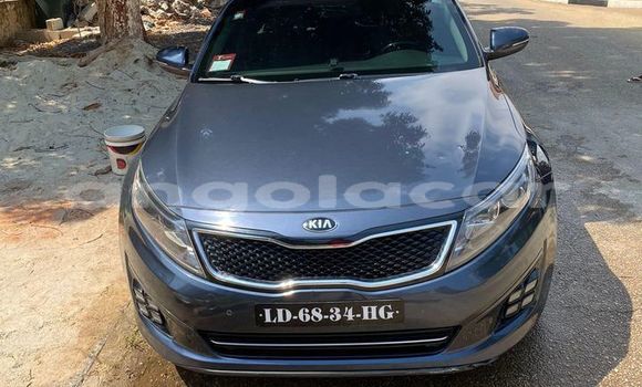 Comprar Usado Kia K5 Azul Carro em Luanda em Luanda Province