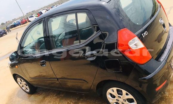 Buy Used Hyundai i10 Black Car in Luanda in Luanda Province
