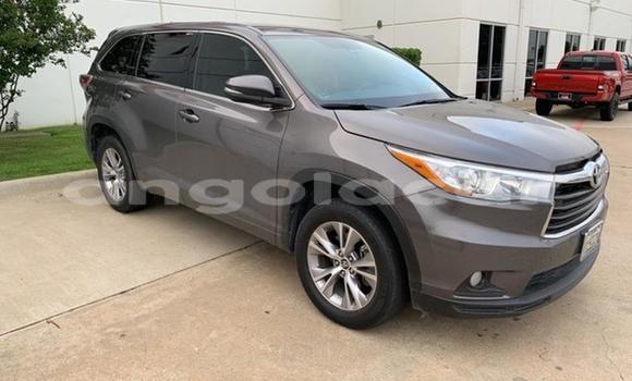 Comprar Usado Toyota Highlander Bege Carro em Luanda em Luanda Province Comprar Usado Toyota Highlander Bege Carro em Luanda em Luanda Province