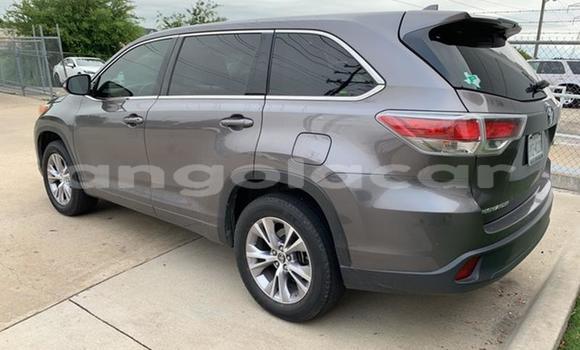 Comprar Usado Toyota Highlander Bege Carro em Luanda em Luanda Province Comprar Usado Toyota Highlander Bege Carro em Luanda em Luanda Province