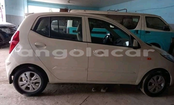 Comprar Usado Hyundai i10 Branco Carro em Luanda em Luanda Province
