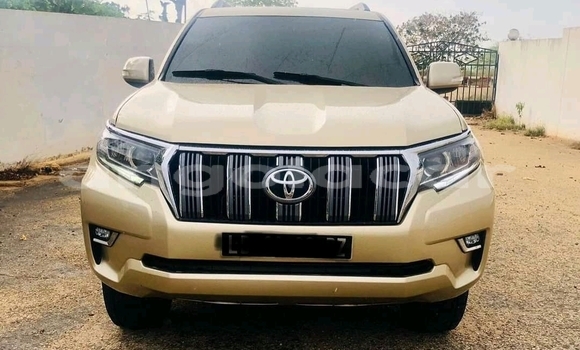 Comprar Usado Toyota Land Cruiser Prado Marrom Carro em Luena em Moxico Comprar Usado Toyota Land Cruiser Prado Marrom Carro em Luena em Moxico