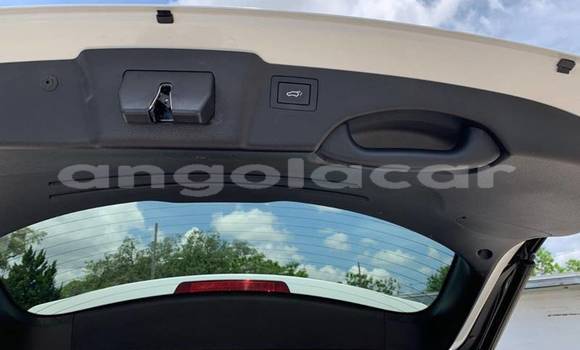 Comprar Usado Hyundai Santa Fe Vermelho Carro em Luanda em Luanda Province Comprar Usado Hyundai Santa Fe Vermelho Carro em Luanda em Luanda Province