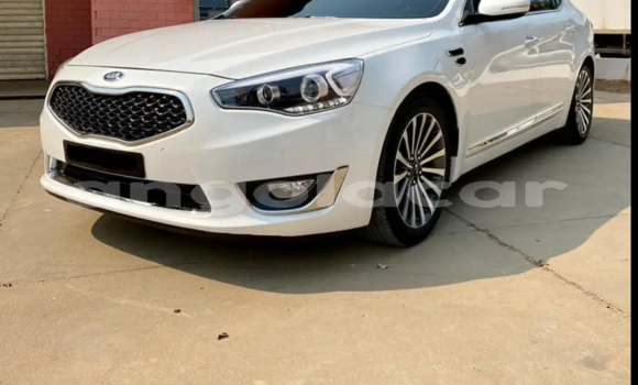 Buy New Kia K7 White Car in Luena in Moxico Buy New Kia K7 White Car in Luena in Moxico