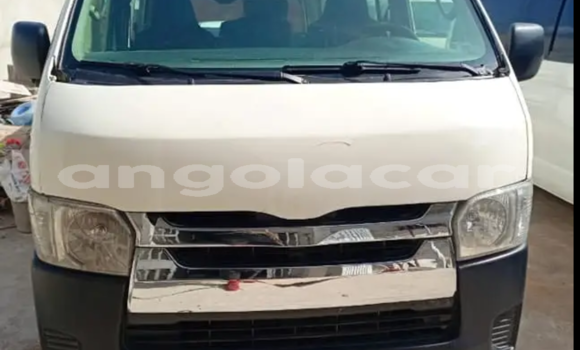 Comprar Usado Toyota Hiace Branco Carro em Luena em Moxico