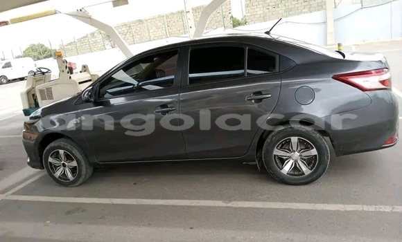 Comprar Usado Toyota Yaris Prata Carro em Luanda em Luanda Province Comprar Usado Toyota Yaris Prata Carro em Luanda em Luanda Province