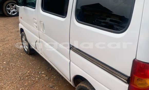 Buy Used Suzuki Landy White Car in Luanda in Luanda Province Buy Used Suzuki Landy White Car in Luanda in Luanda Province