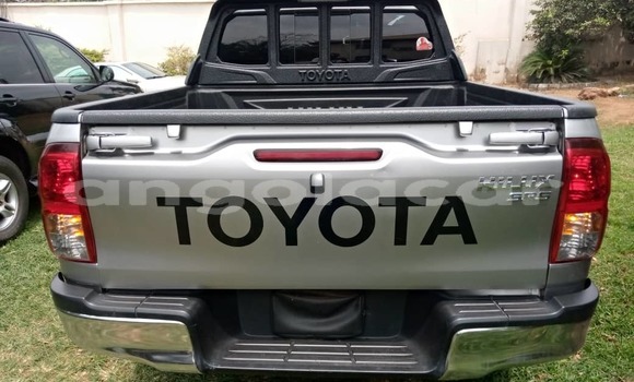 Comprar Usado Toyota Hilux Prata Carro em Luanda em Luanda Province Comprar Usado Toyota Hilux Prata Carro em Luanda em Luanda Province