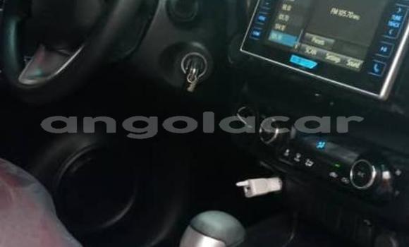 Comprar Usado Toyota Hilux Prata Carro em Luanda em Luanda Province Comprar Usado Toyota Hilux Prata Carro em Luanda em Luanda Province