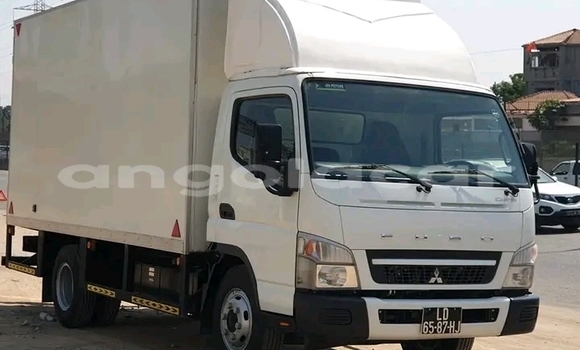 Comprar Usado Mitsubishi Strada Branco Carro em Luanda em Luanda Province Comprar Usado Mitsubishi Strada Branco Carro em Luanda em Luanda Province