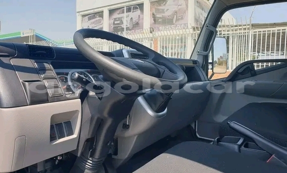 Comprar Usado Mitsubishi Strada Branco Carro em Luanda em Luanda Province Comprar Usado Mitsubishi Strada Branco Carro em Luanda em Luanda Province