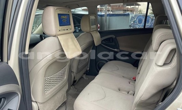 Comprar Usado Toyota RAV4 Prata Carro em Luanda em Luanda Province Comprar Usado Toyota RAV4 Prata Carro em Luanda em Luanda Province