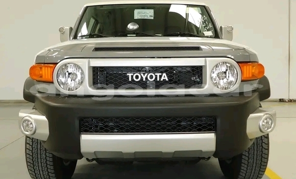 Buy Used Toyota FJ Cruiser Other Car in Luena in Moxico