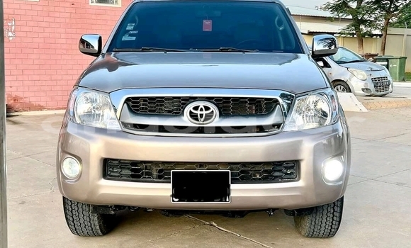 Comprar Usado Toyota Hiluxe VIGO Outro Carro em Luena em Moxico Comprar Usado Toyota Hiluxe VIGO Outro Carro em Luena em Moxico