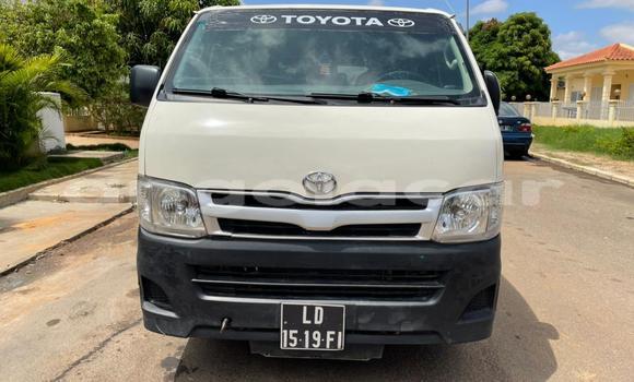 Acheter Occasion Voiture Toyota Hiace Blanc à Lobito, Benguela Acheter Occasion Voiture Toyota Hiace Blanc à Lobito, Benguela