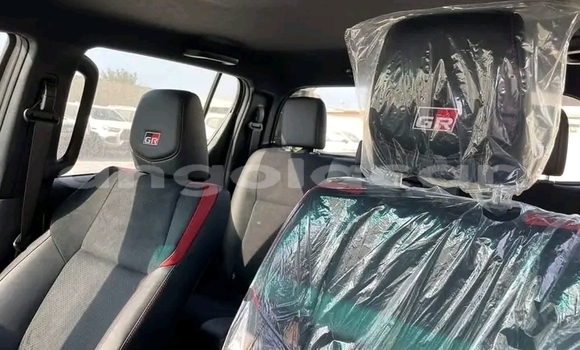 Acheter Occasion Voiture Toyota Hiluxe Revo Blanc à Luanda, Province de Luanda Acheter Occasion Voiture Toyota Hiluxe Revo Blanc à Luanda, Province de Luanda