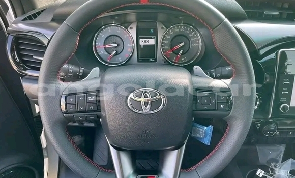Acheter Occasion Voiture Toyota Hiluxe Revo Blanc à Luanda, Province de Luanda Acheter Occasion Voiture Toyota Hiluxe Revo Blanc à Luanda, Province de Luanda