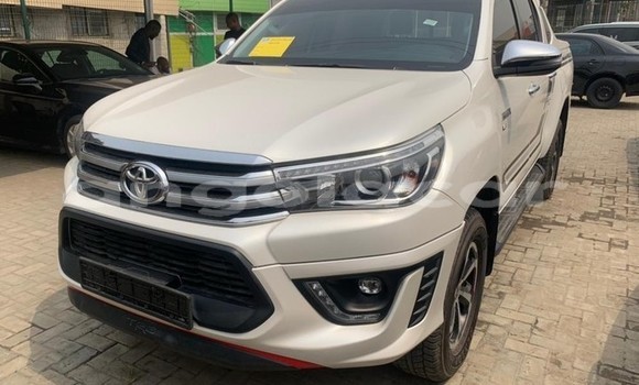 Comprar Usado Toyota Hilux Branco Carro em Luanda em Luanda Province Comprar Usado Toyota Hilux Branco Carro em Luanda em Luanda Province