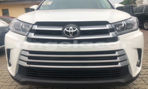 Buy Used Toyota Highlander White Car in Luanda in Luanda Province Buy Used Toyota Highlander White Car in Luanda in Luanda Province