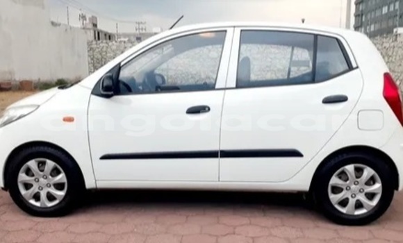 Buy Used Hyundai i10 White Car in Luanda in Luanda Province Buy Used Hyundai i10 White Car in Luanda in Luanda Province