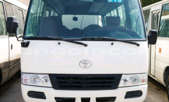 Buy Used Toyota Coaster White Car in Luena in Moxico